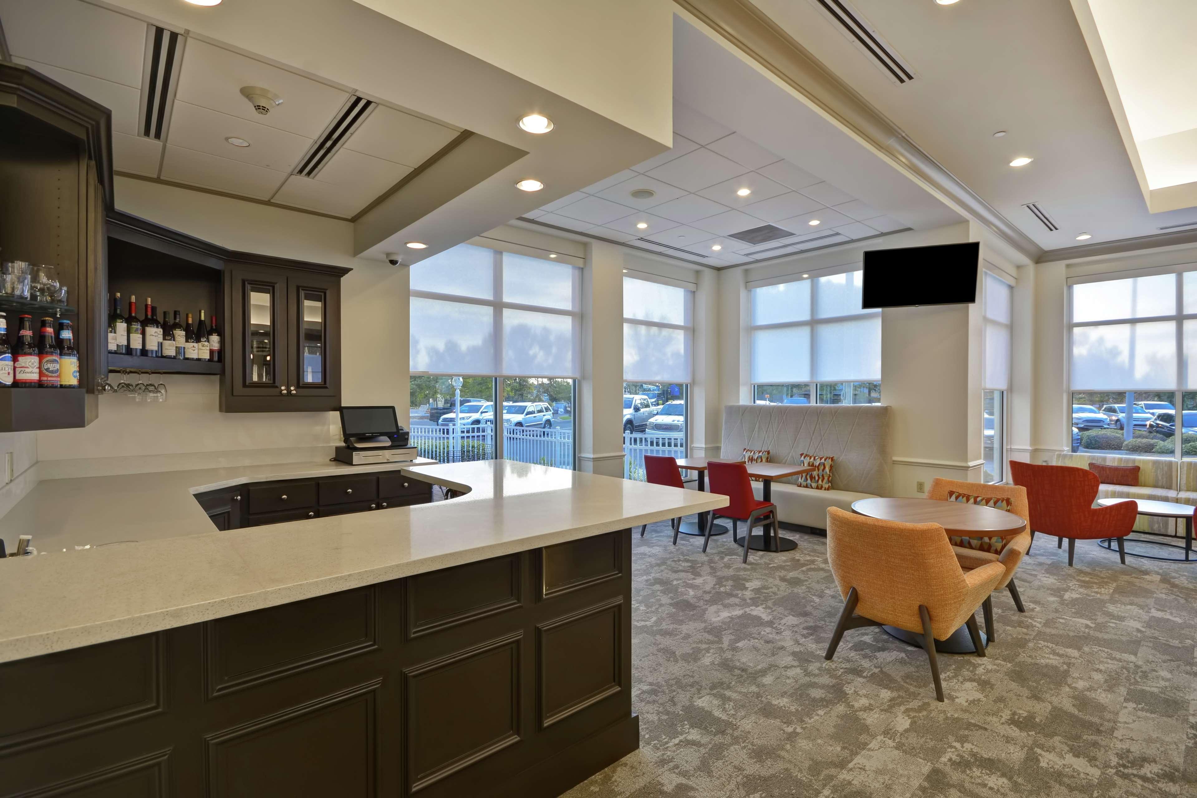 Hilton Garden Inn Panama City Exterior photo